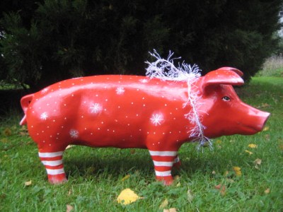 Weihnachtliches Gartenschwein